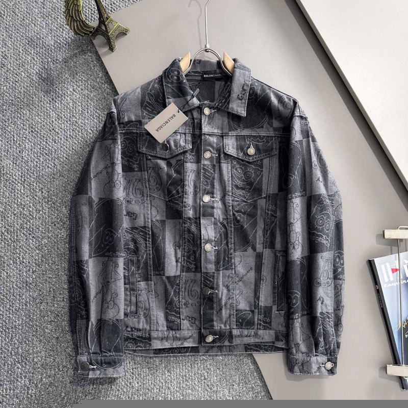 Ba*len*cia*ga coats
